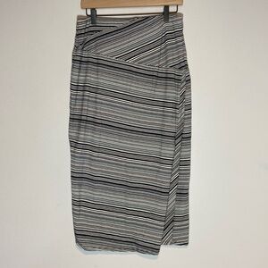 J. Jill Stripe Slit Side Midi Skirt Size Small Navy White Stretch Spandex